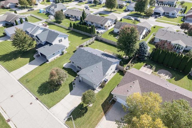 4500 Red Tail Lane, Janesville, WI 53546