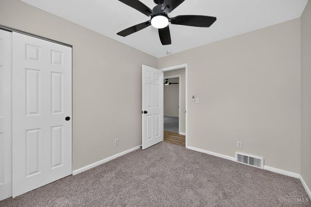 4074 E Kemper Road, Sharonville, OH 45241
