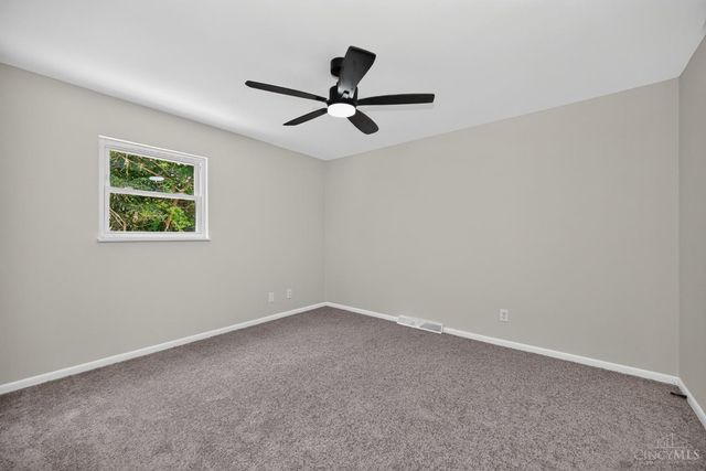 4074 E Kemper Road, Sharonville, OH 45241