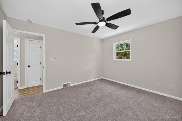 4074 E Kemper Road, Sharonville, OH 45241