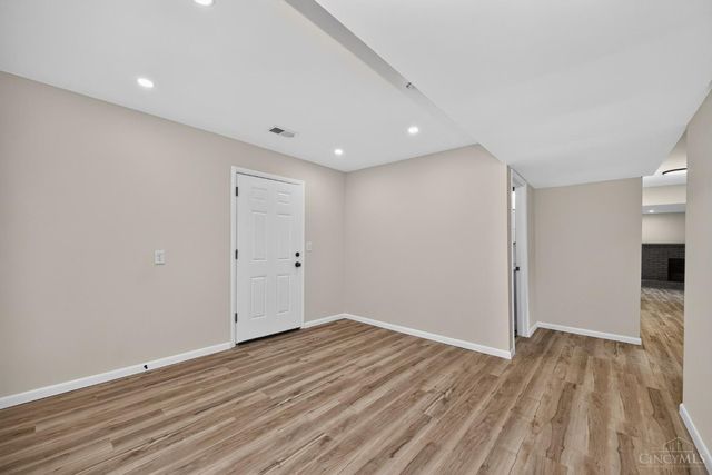 4074 E Kemper Road, Sharonville, OH 45241