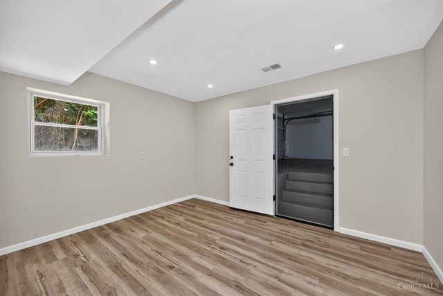 4074 E Kemper Road, Sharonville, OH 45241