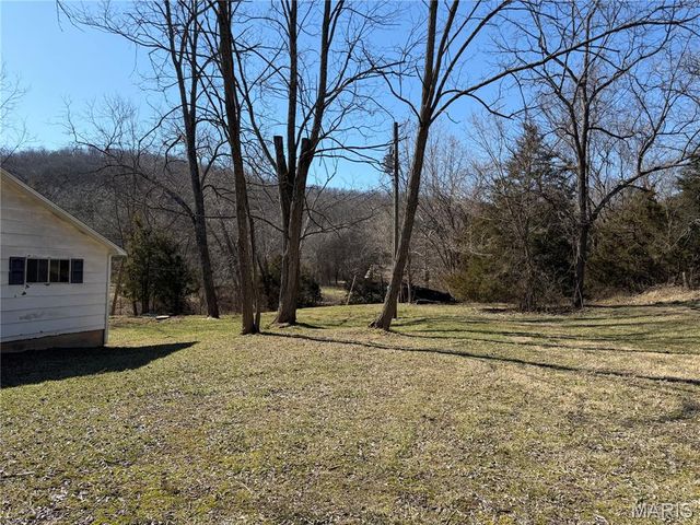 551 Bluffton Rd, Rhineland, MO 65069