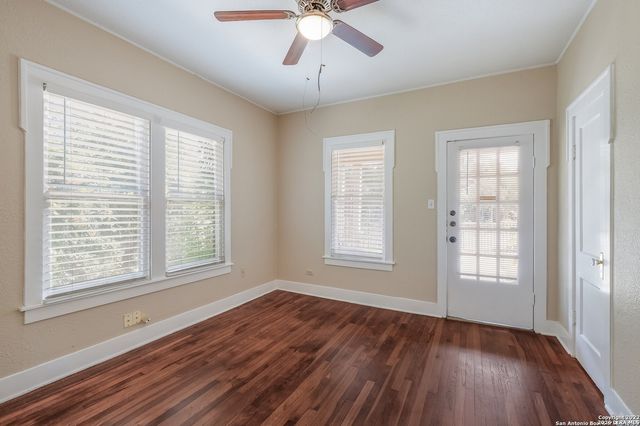 515 E COURTLAND PL, San Antonio, TX 78212