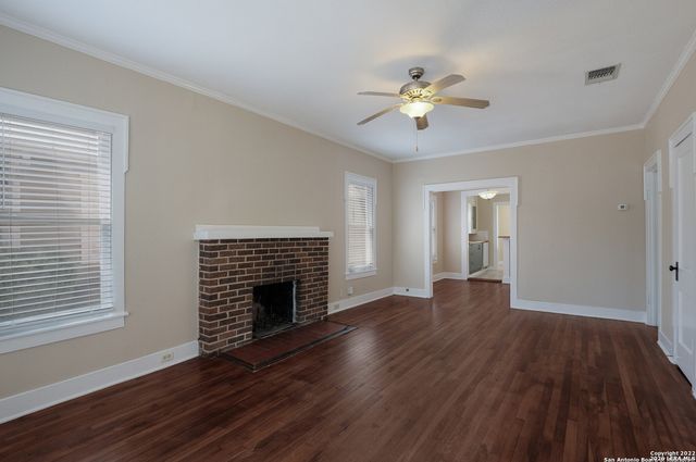 515 E COURTLAND PL, San Antonio, TX 78212