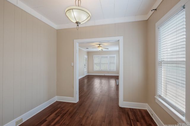 515 E COURTLAND PL, San Antonio, TX 78212