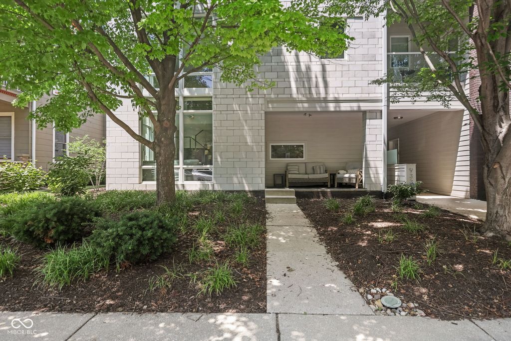 932 N Broadway Street 1, Indianapolis, IN 46202