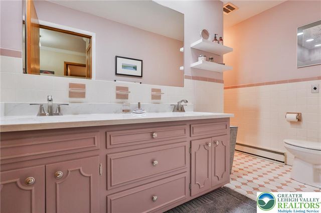 2919 West Boulevard, Bethlehem City, PA 18017