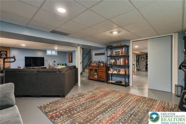 2919 West Boulevard, Bethlehem City, PA 18017