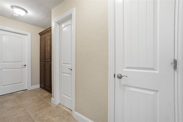 2209 SW Edinburough Dr, Lawton, OK 73505