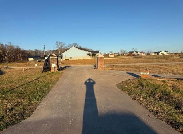 35 Stage Road, London, KY 40744