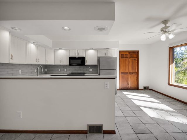 26 Canter Court, Hendersonville, NC 28742