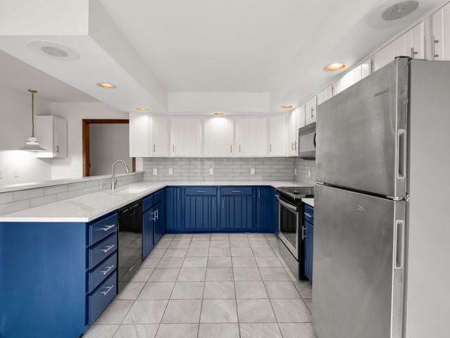 26 Canter Court, Hendersonville, NC 28742