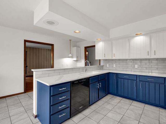 26 Canter Court, Hendersonville, NC 28742