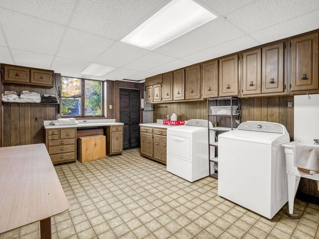 26 Canter Court, Hendersonville, NC 28742