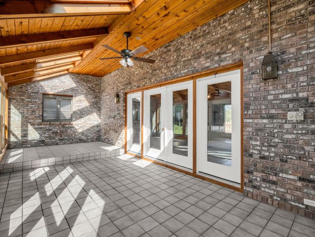 26 Canter Court, Hendersonville, NC 28742