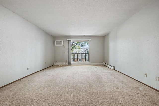 7414 W 22nd Street 312, Saint Louis Park, MN 55426