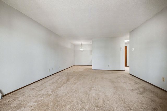 7414 W 22nd Street 312, Saint Louis Park, MN 55426