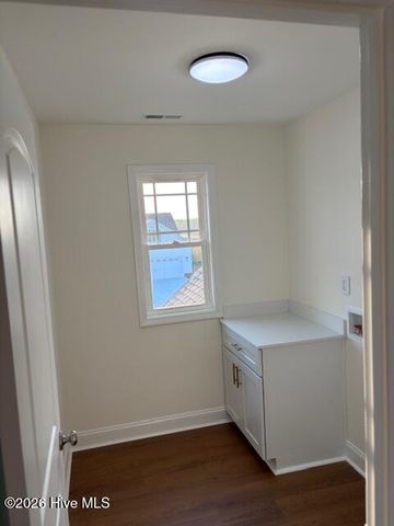 104 Sunny Acres Ln, Clinton, NC 28328