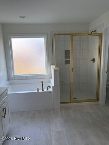 104 Sunny Acres Ln, Clinton, NC 28328