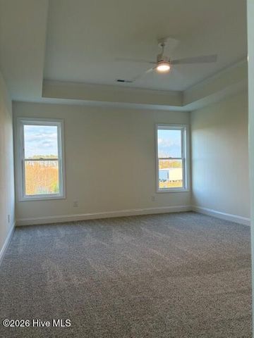 104 Sunny Acres Ln, Clinton, NC 28328