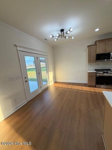 104 Sunny Acres Ln, Clinton, NC 28328