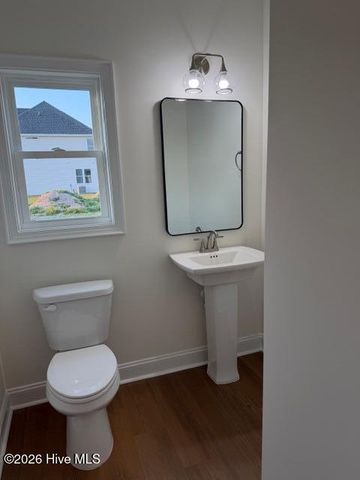 104 Sunny Acres Ln, Clinton, NC 28328