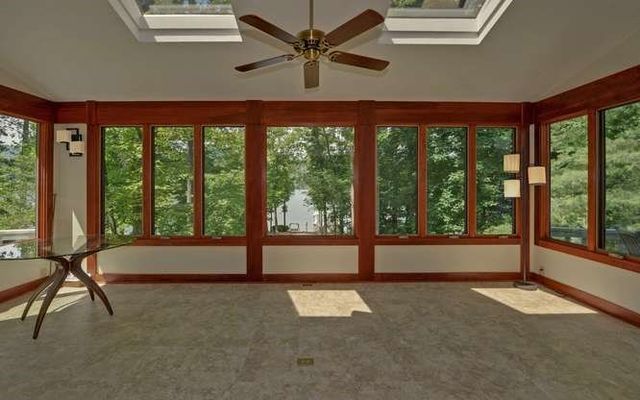 561 Long View Drive, Hiawassee, GA 30546