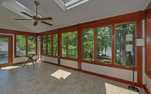 561 Long View Drive, Hiawassee, GA 30546