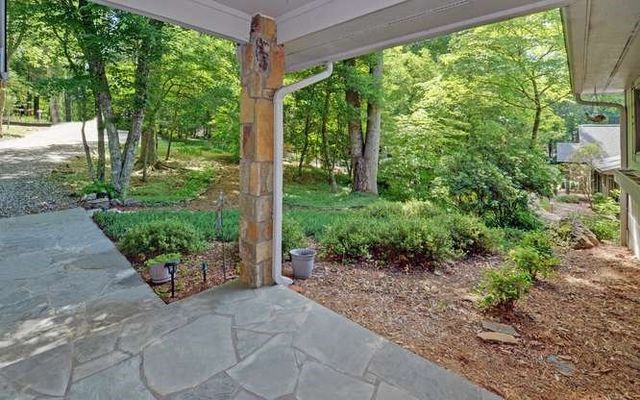 561 Long View Drive, Hiawassee, GA 30546