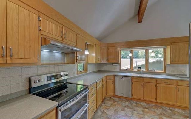 561 Long View Drive, Hiawassee, GA 30546