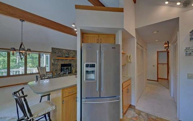 561 Long View Drive, Hiawassee, GA 30546