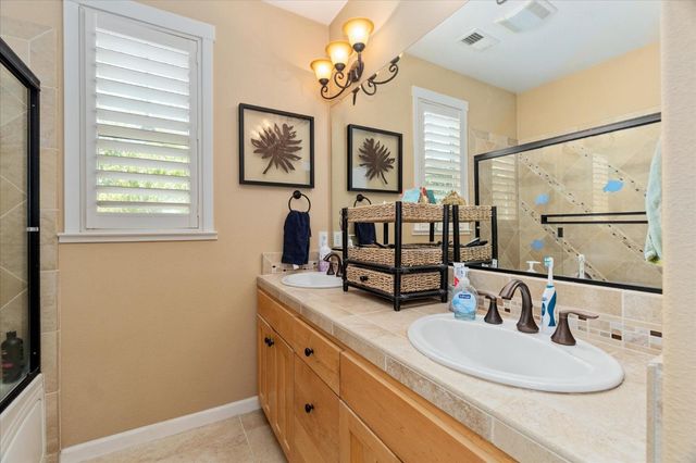 102 Cottage Cir, Murphys, CA 95247