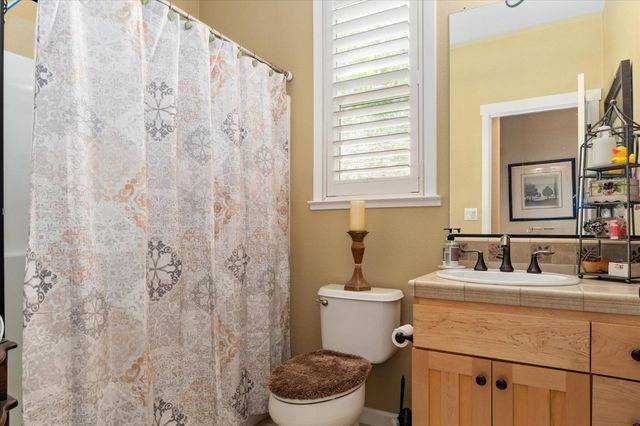 102 Cottage Cir, Murphys, CA 95247