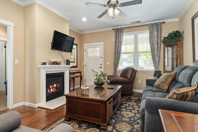 102 Cottage Cir, Murphys, CA 95247