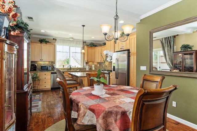 102 Cottage Cir, Murphys, CA 95247