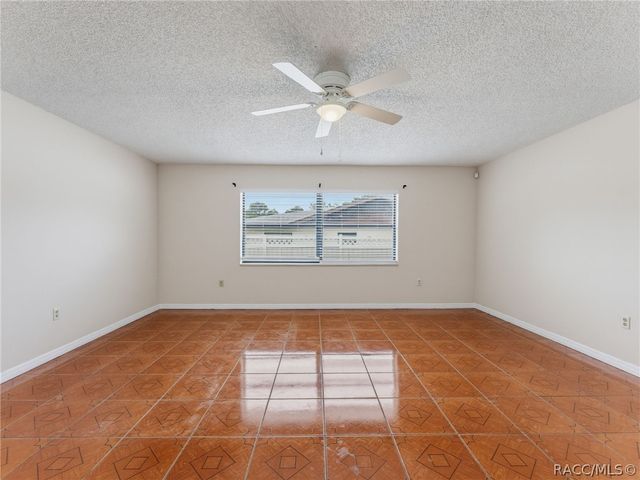 9210 N Fontana Way, Citrus Springs, FL 34434