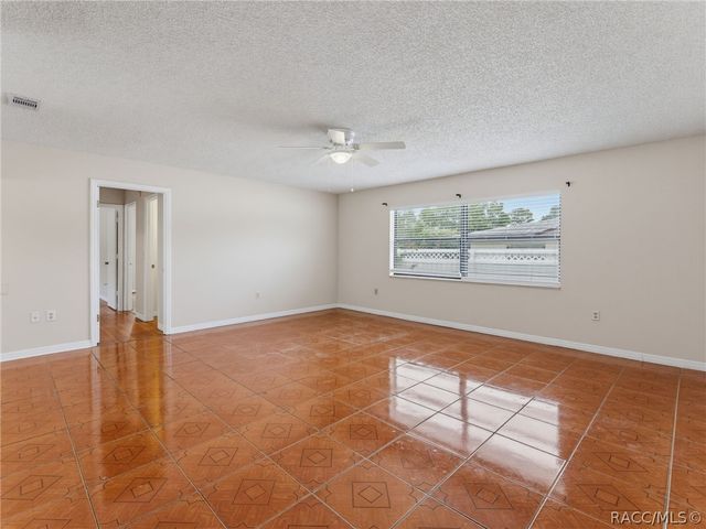 9210 N Fontana Way, Citrus Springs, FL 34434