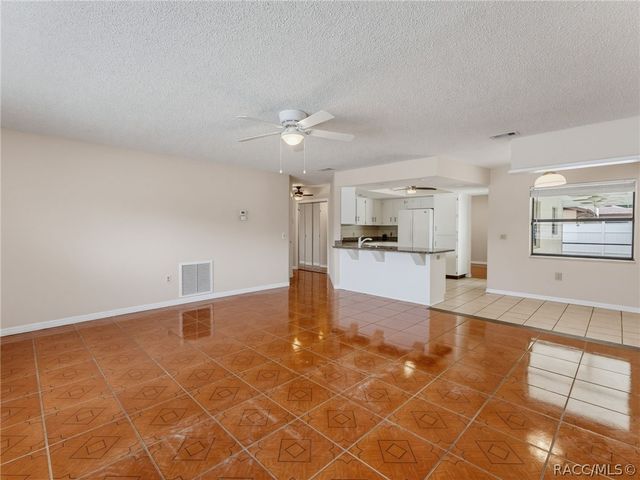 9210 N Fontana Way, Citrus Springs, FL 34434