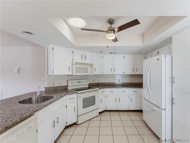 9210 N Fontana Way, Citrus Springs, FL 34434