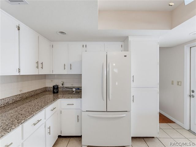9210 N Fontana Way, Citrus Springs, FL 34434