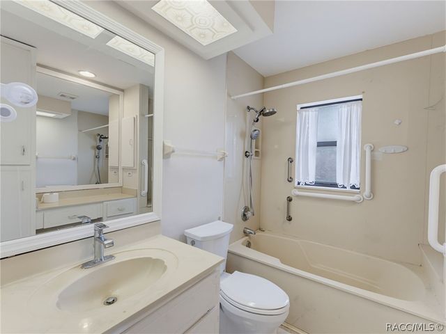 9210 N Fontana Way, Citrus Springs, FL 34434