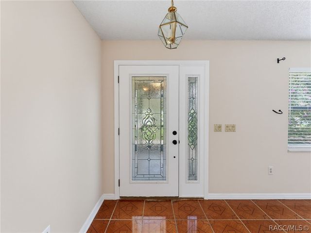 9210 N Fontana Way, Citrus Springs, FL 34434