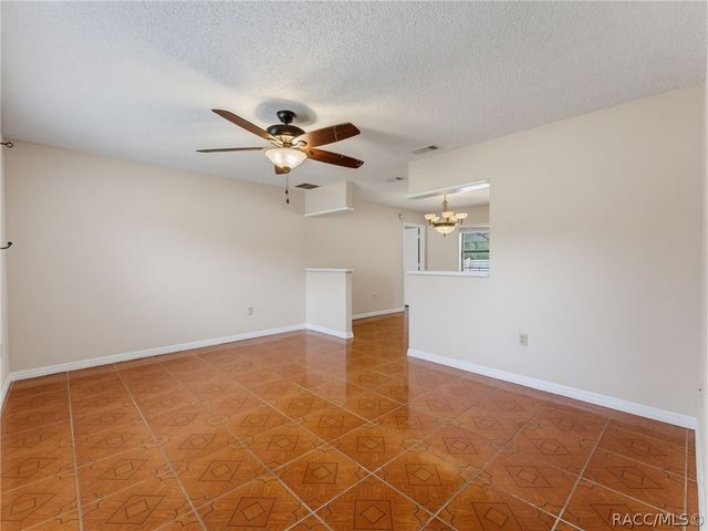9210 N Fontana Way, Citrus Springs, FL 34434