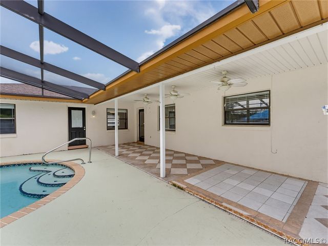9210 N Fontana Way, Citrus Springs, FL 34434