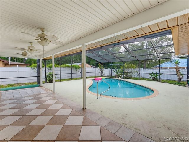 9210 N Fontana Way, Citrus Springs, FL 34434
