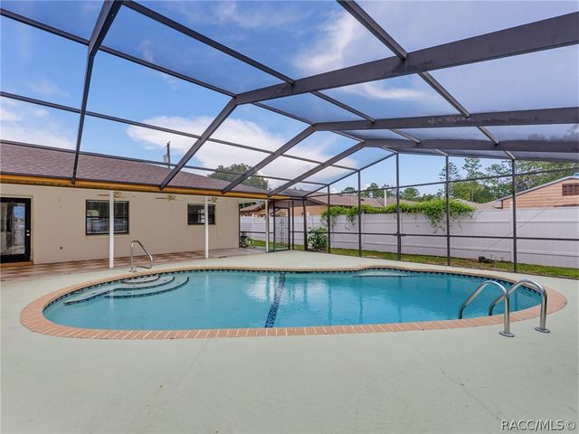 9210 N Fontana Way, Citrus Springs, FL 34434