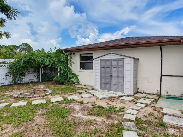 9210 N Fontana Way, Citrus Springs, FL 34434
