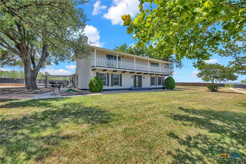 Image 1 of property listing at 550 C Bud Stockton Loop, Jarrell, TX 76537