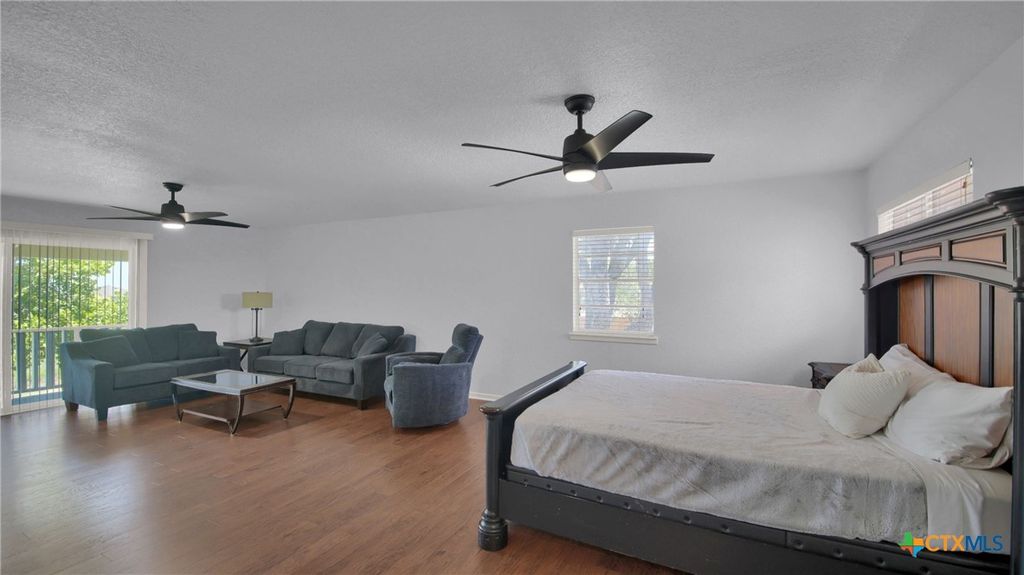 Image 31 of property listing at 550 C Bud Stockton Loop, Jarrell, TX 76537